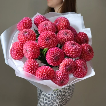 Букет из георгинов