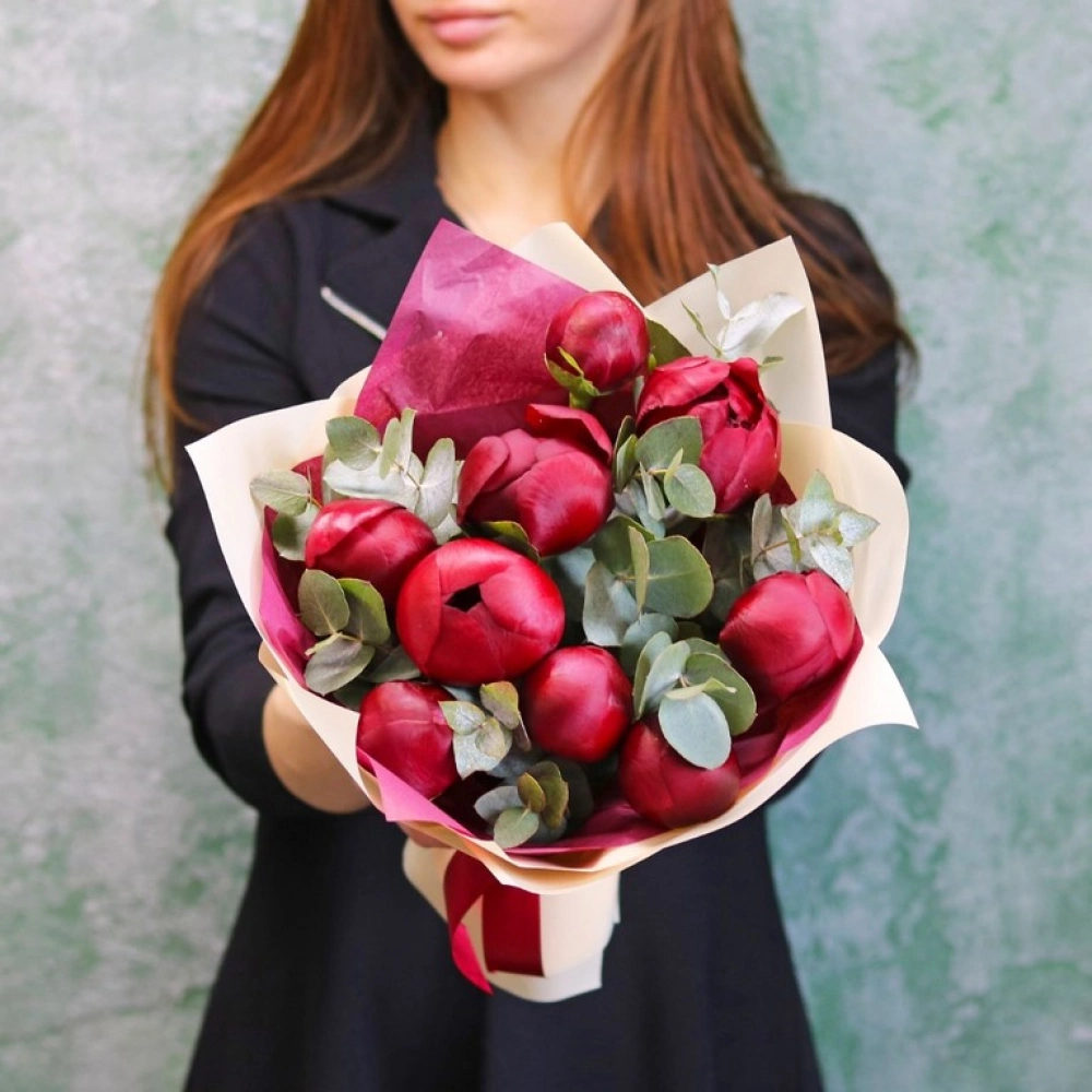 9 пионов