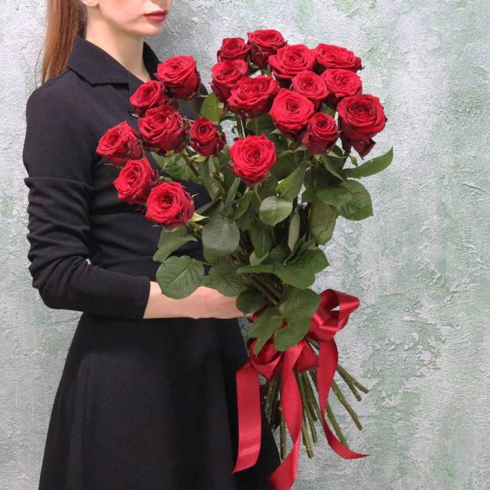 19 роз